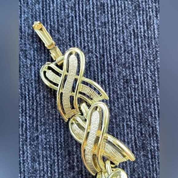 Mid-Century X Link Gold Tone Vintage Braided Bracelet 7in - Picture 7 of 14
